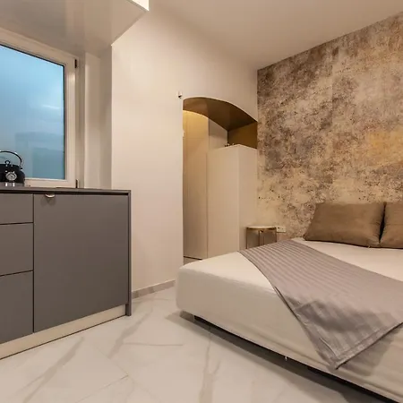 Apartment Divine Nest